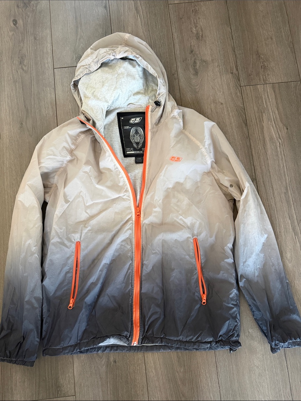XL 55DSL hooded windbreaker.